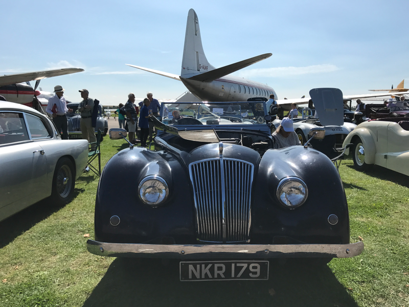 Illustration for article titled A Car Show At An Air Museum In England!